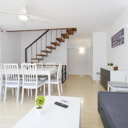 Adelfa Planetcostadorada Villa Salou